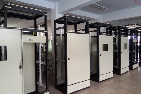 九所镇配电柜-3683厂家配电柜检修需要注意的